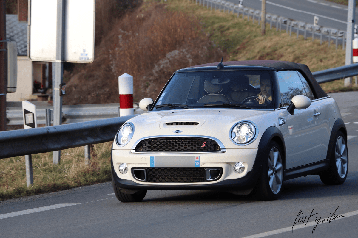 MINI R57 3.png
